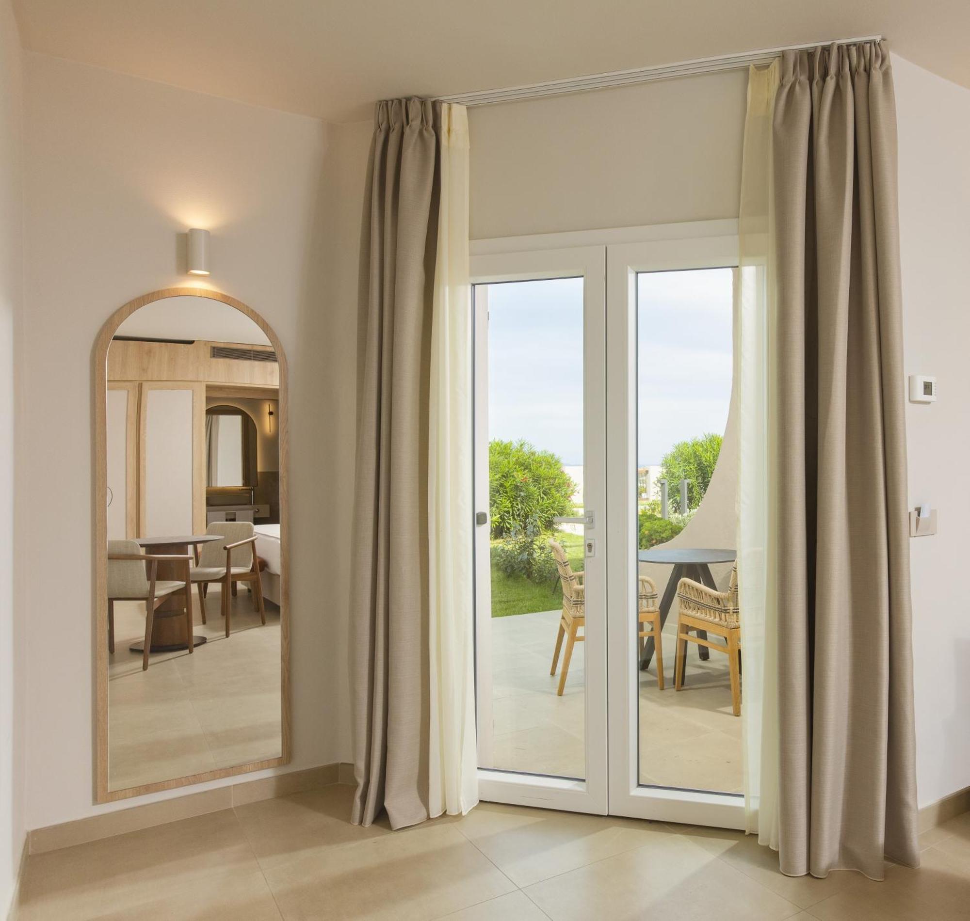 Mangia'S Sardinia Resort - New Opening サンタ・テレーザ・ガッルーラ エクステリア 写真